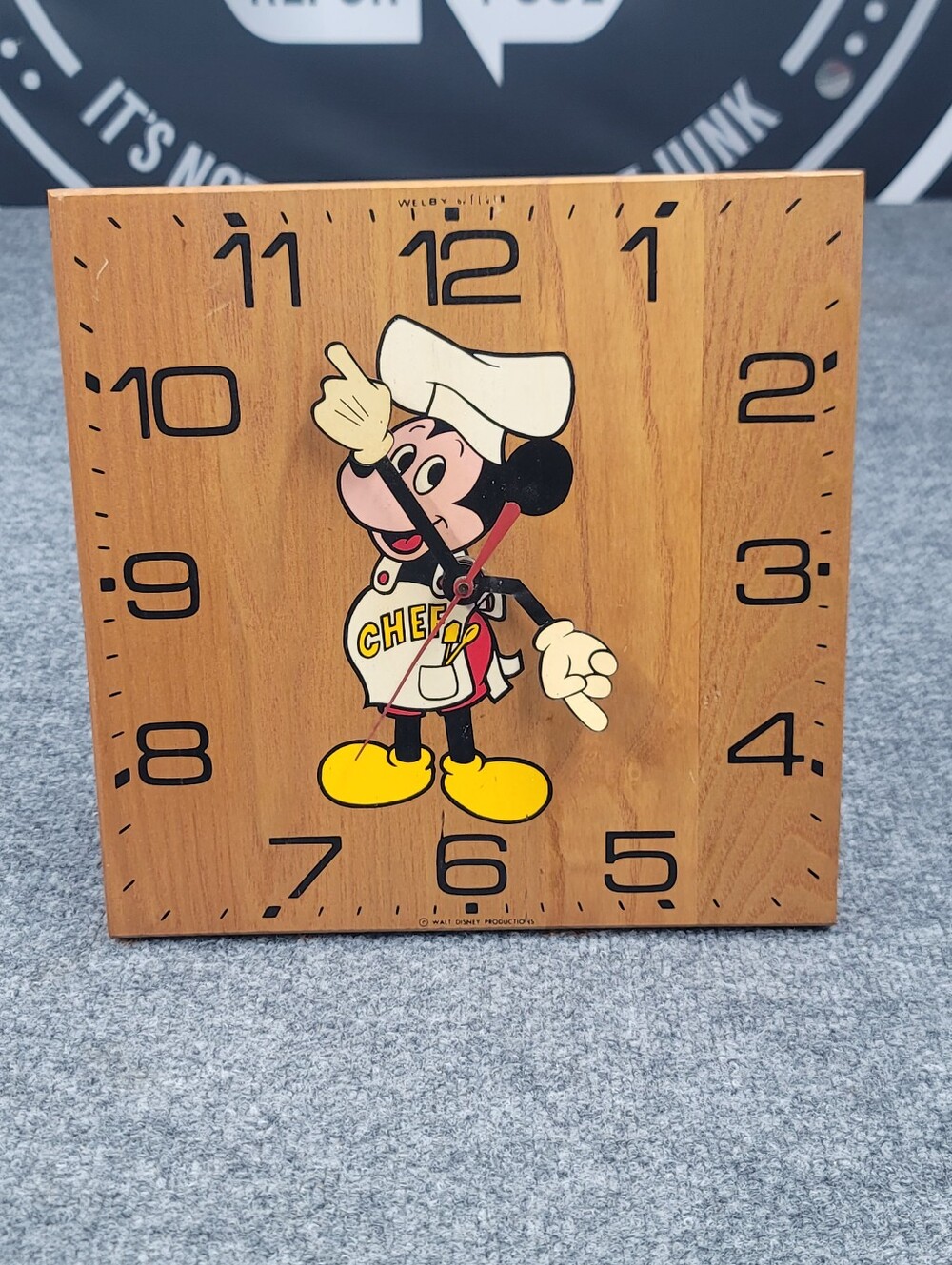 Vintage 1970s Welby By Elgin Disney Mickey Mouse Chef Wooden Oak Wall Clock